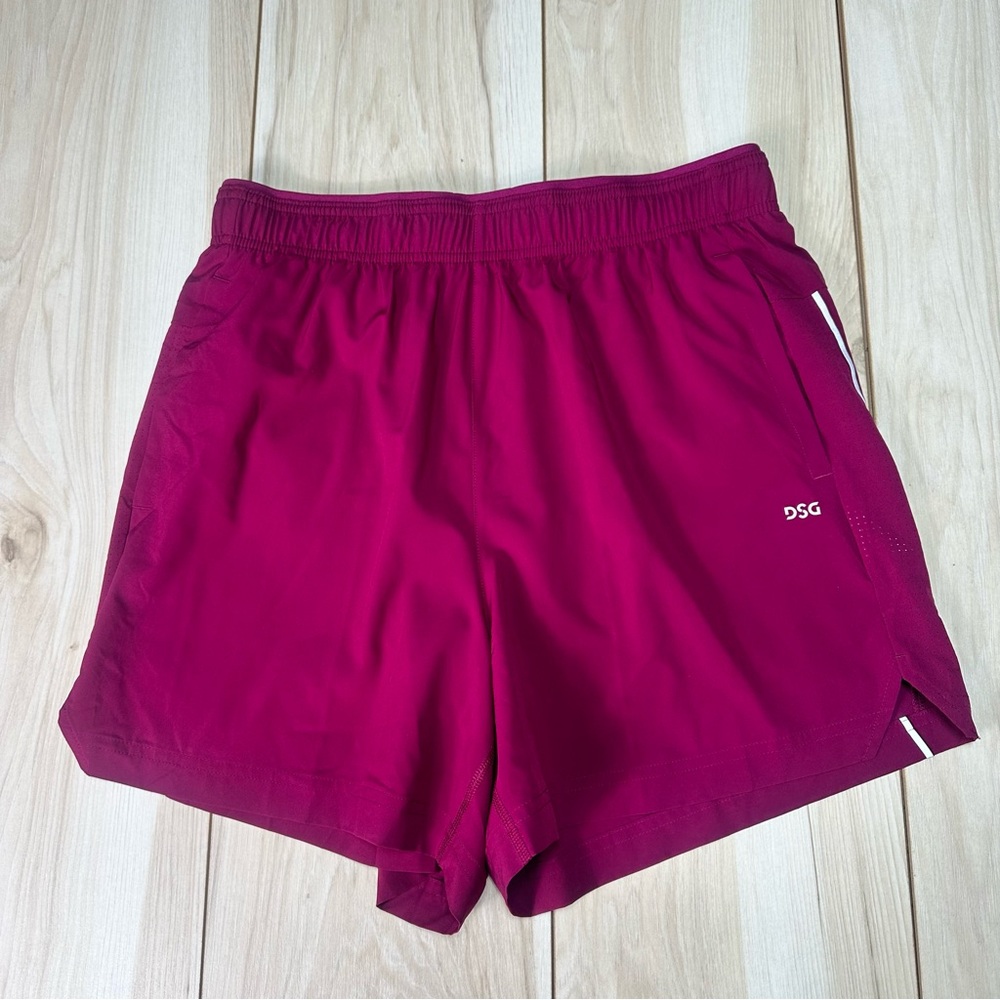 DSG Athletic Fit 5” Inseam Mens Stride Run Shorts Built In Brief Size Medium NEW